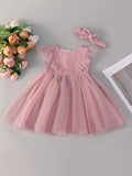 7822
