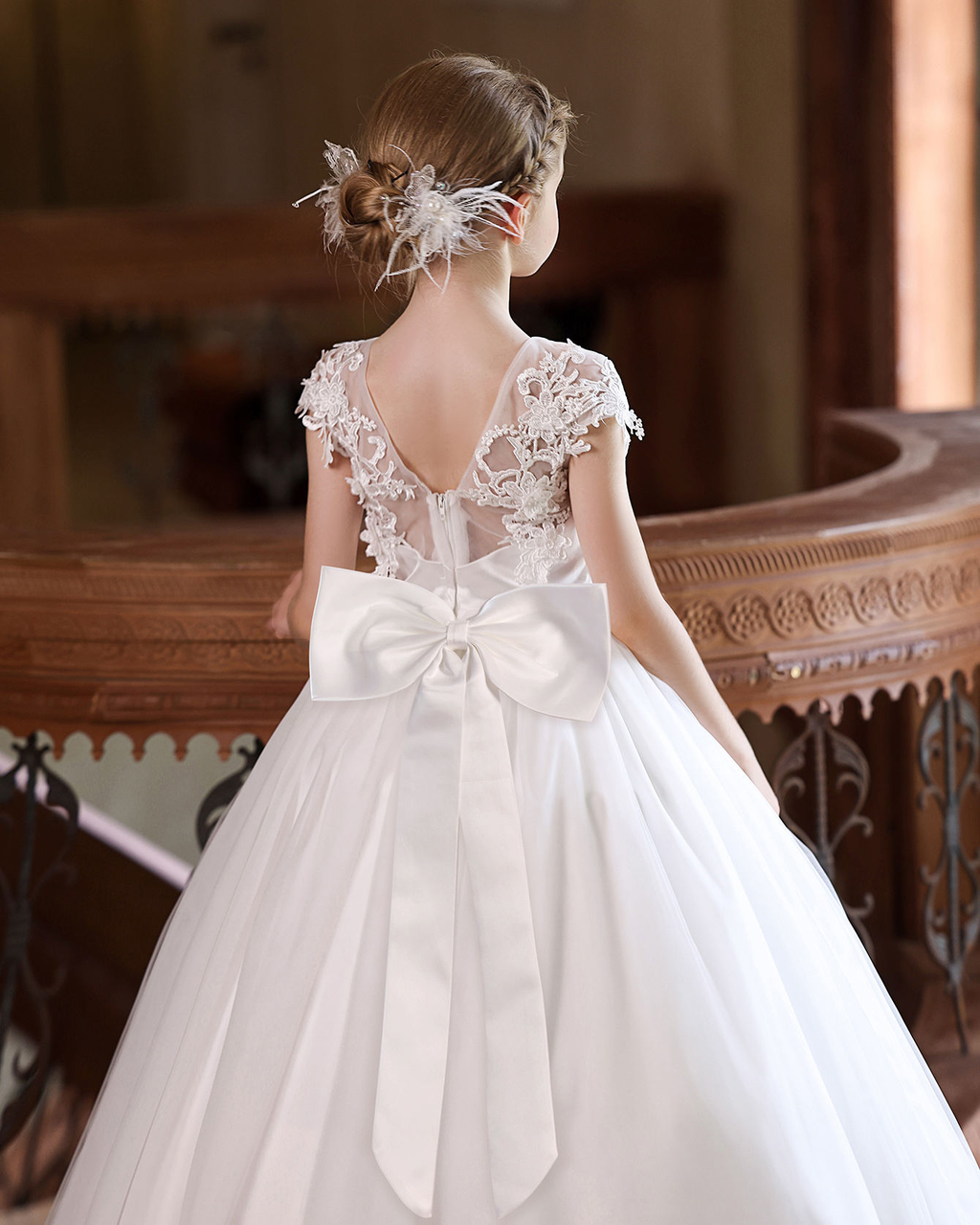 5216 Wholesale Ivory White Vintage 3D Floral Embroidery Lace Tulle Princess Flower Girl Dress 6-7Y Graduation Ballet Clothes
