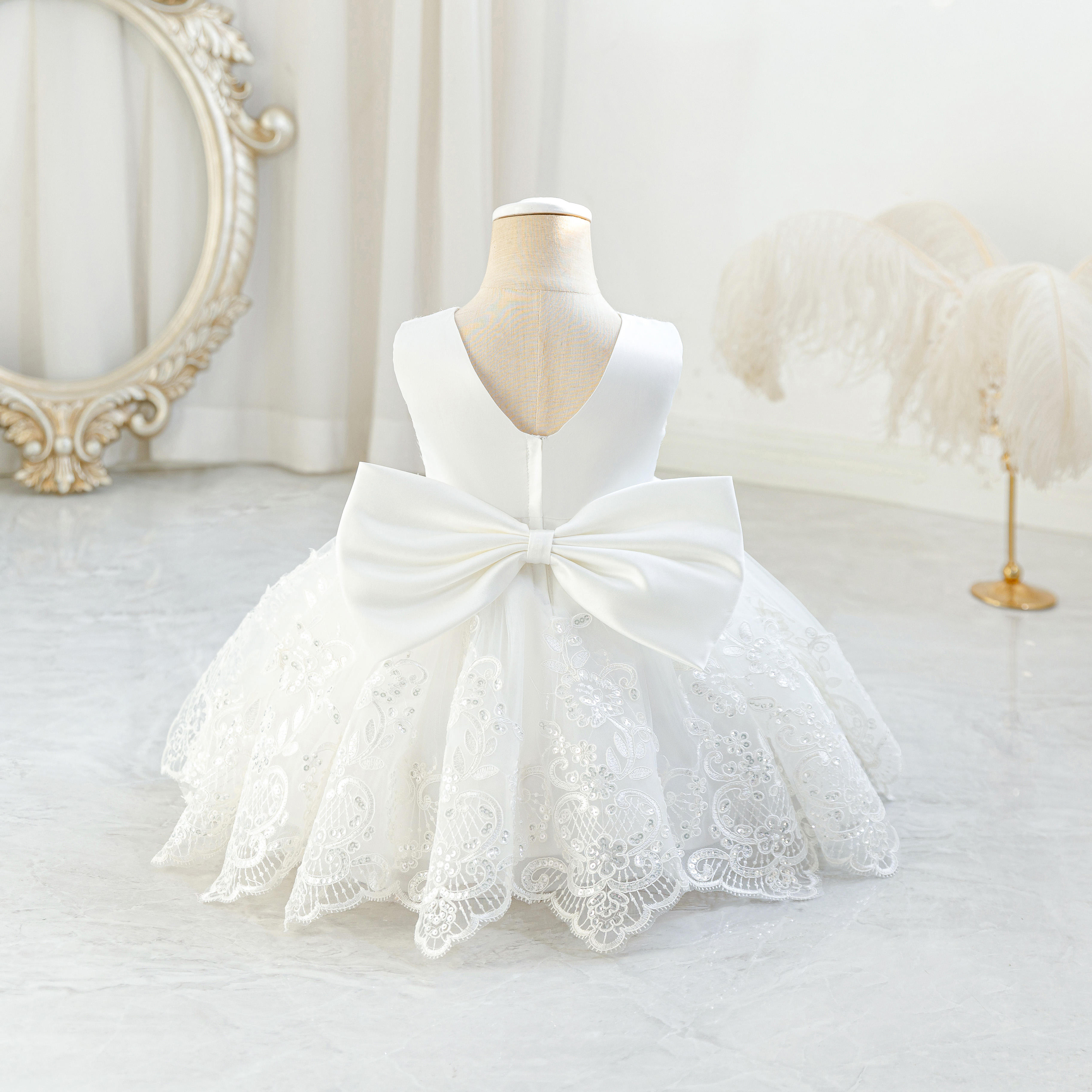 5277 Wholesale Luxury White Cotton Infant Baby Girl Baptism Dress Set Afghan Style 8 Months Kids Children Daily Wear Baptism Gown