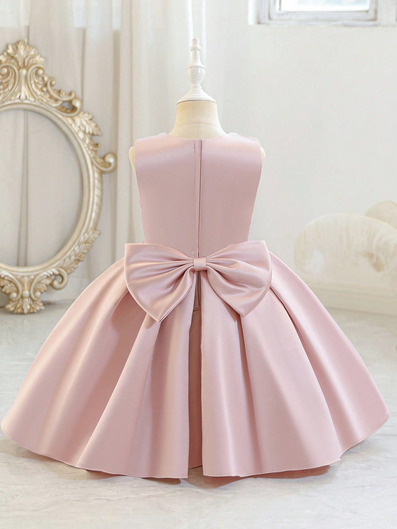 5323 Wholesale Beautiful Satin Beaded Pink Formal Short Pageant Princess Frock Dress for Little Girls 5 Years Old Birthday Party