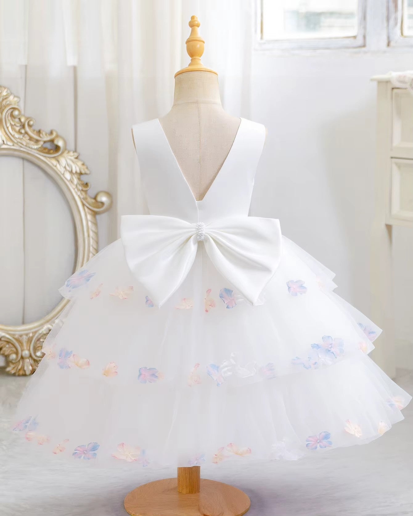 5270 Kids Dresses for Girls Sleeveless V Backless Girls' Dresses Floral Puffy Luxury Prom Party Gown