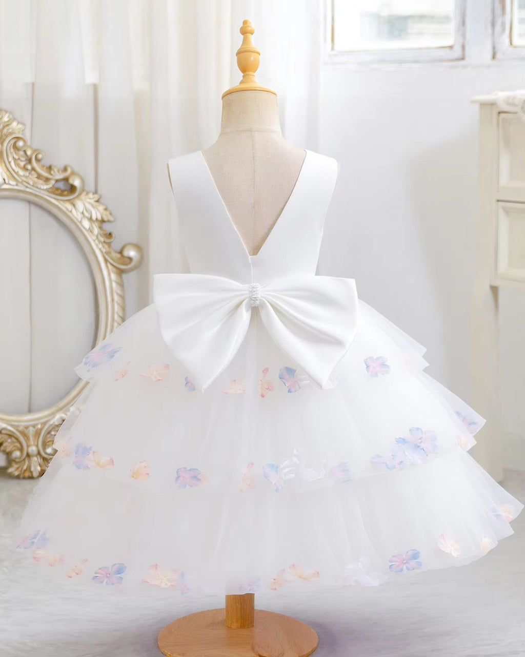 5270 Girl Birthday Dress Backless Big Bow OEM ODM Party Style Princess Flower Girl Dresses Wedding Kids White