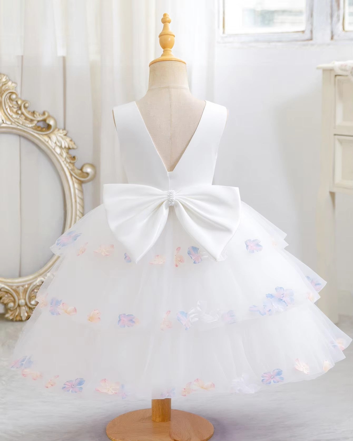 5270 Girl Birthday Dress Backless Big Bow OEM ODM Party Style Princess Flower Girl Dresses Wedding Kids White