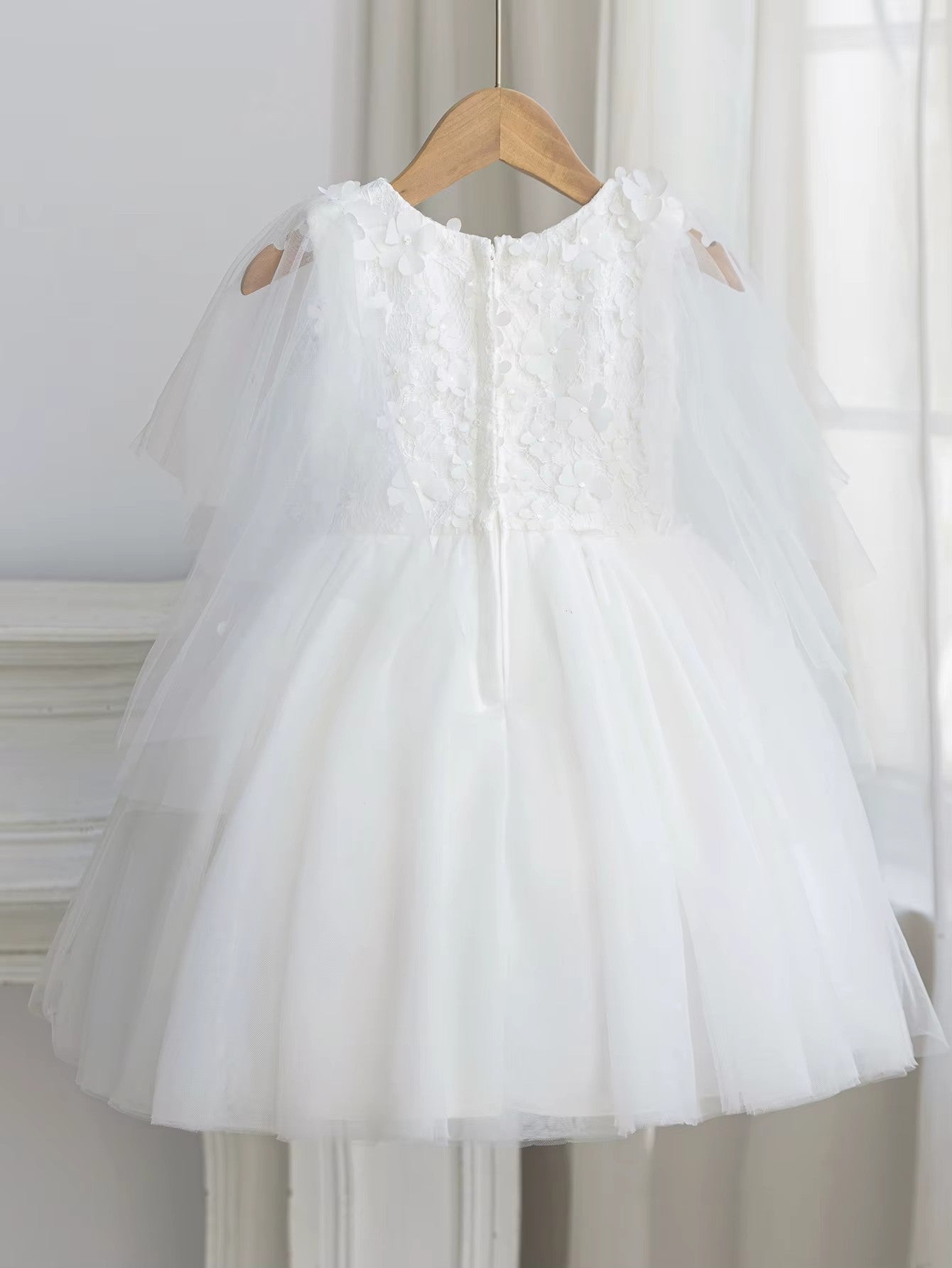 5176 White Dresses Elegant Embroidery Floral Kids Wedding Gown Short Flower Girls' Dresses Party Dress for Baby Girl